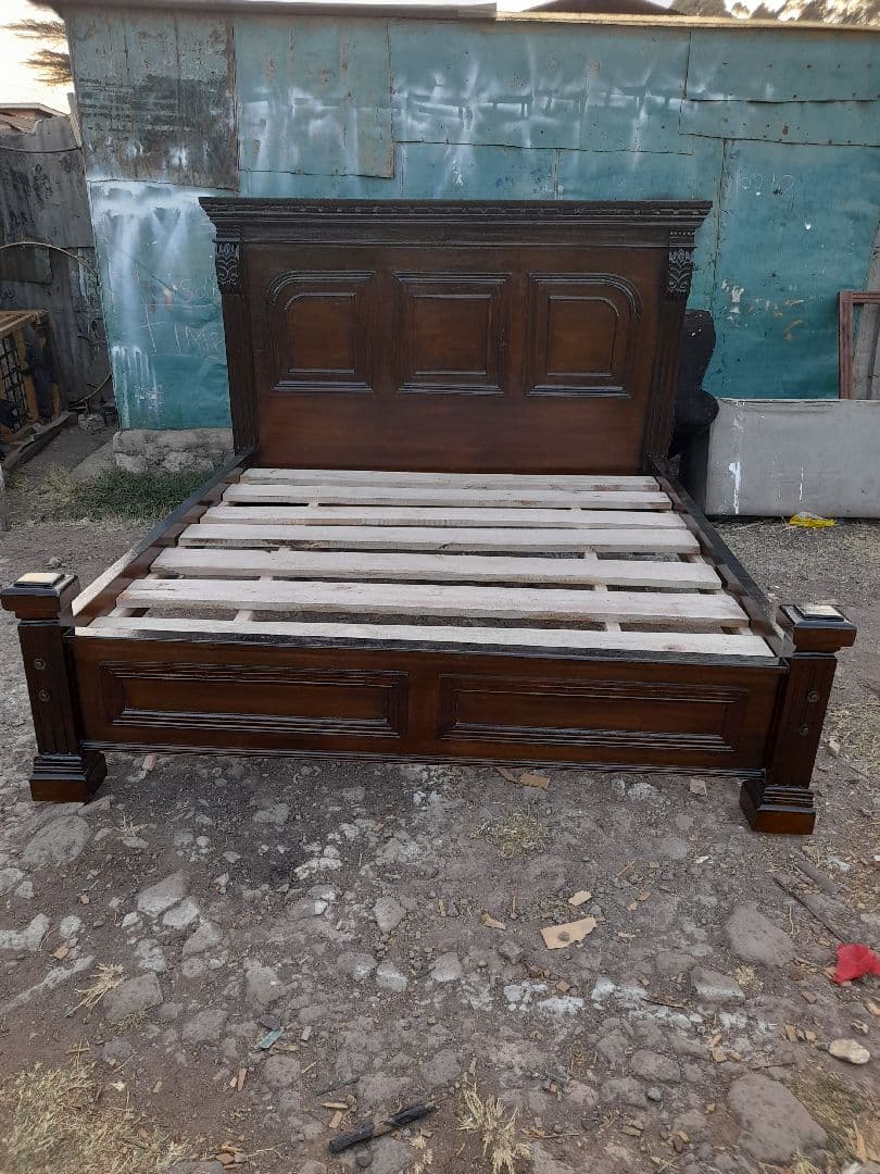 Newtonvurache.com Furniture